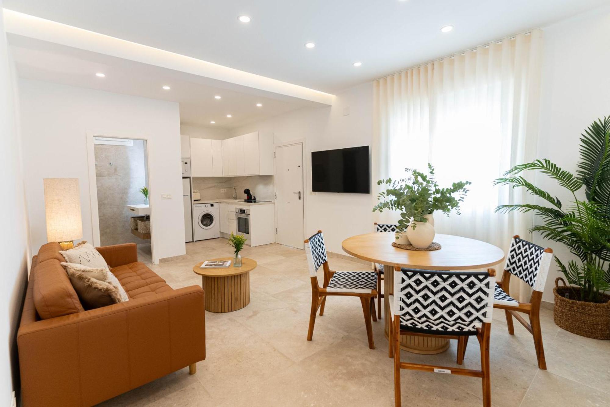 Angeles Beach I By Ele Apartments Μπέλεθ-Μάλαγα Εξωτερικό φωτογραφία